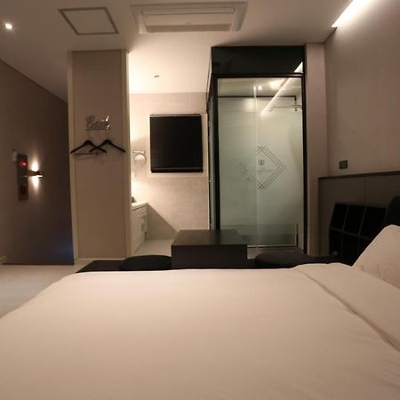 Hotel Rafine Gangneung Luaran gambar